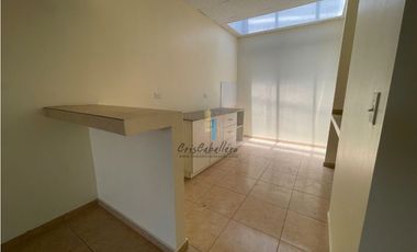 VENDO CASAS CERCA DEL CENTRO COMERCIAL LA DOÑA EN LA 24 DE DICIEMBRE