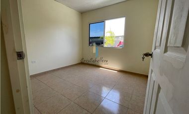 VENDO CASAS CERCA DEL CENTRO COMERCIAL LA DOÑA EN LA 24 DE DICIEMBRE