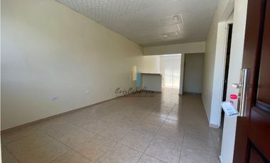 VENDO CASAS CERCA DEL CENTRO COMERCIAL LA DOÑA EN LA 24 DE DICIEMBRE