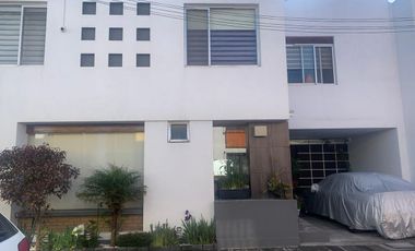 Casa en condominio - San Salvador Tizatlalli