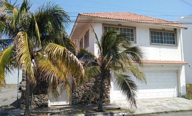 Casa en renta en Fracc. Costa de Oro. BOCA DEL RÍO, VER.
