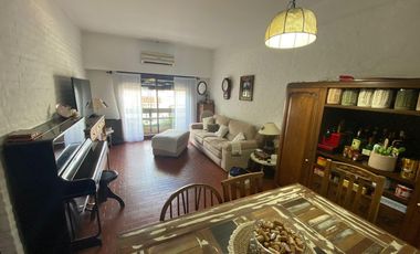 Departamento de 4 AMBIENTES en venta