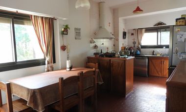 Departamento de 4 AMBIENTES en venta