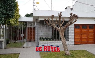 Casa en venta en Quilmes Oeste