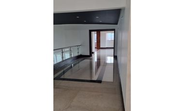 EXLUSIVO PENTHOUSE DUPLEX EN VENTA EN EL POBLADO  - S / 331