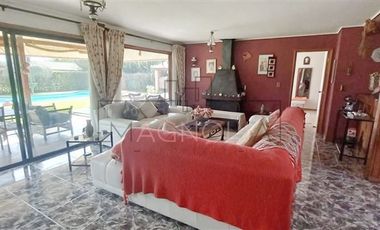 Casa en venta de 6 dorm. en Las Cabras