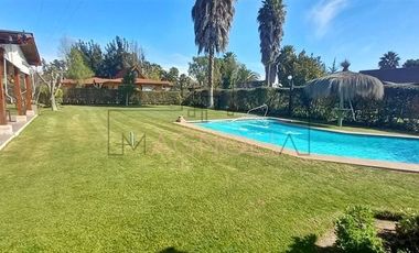 Casa en venta de 6 dorm. en Las Cabras