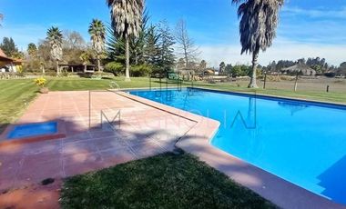 Casa en venta de 6 dorm. en Las Cabras
