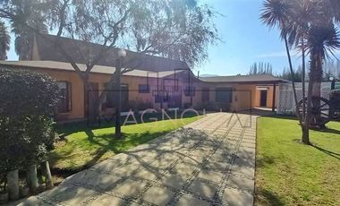 Casa en venta de 6 dorm. en Las Cabras