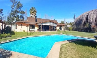 Casa en venta de 6 dorm. en Las Cabras