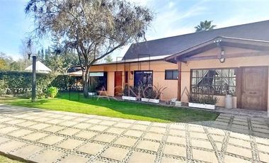 Casa en venta de 6 dorm. en Las Cabras
