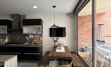 apartamento en arriendo/venta en los rosales. Cod A202