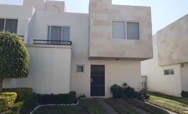 Casa en renta Residencial El Refugio, Querétaro, fraccionamiento privado