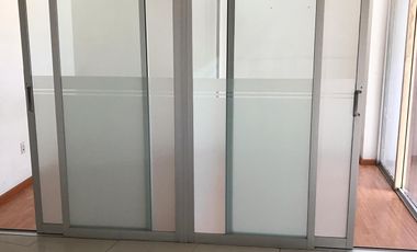 Funcional oficina en renta