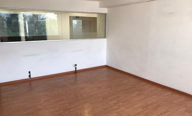 Funcional oficina en renta