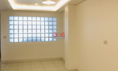 ขาย/ให้เช่า - ทาวเฮ้าส์ 3ชั้น เนื้อที่ 25ตรว 100ตรม