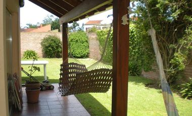 Venta Casa En Necochea Barrio Parque