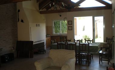 Venta Casa En Necochea Barrio Parque