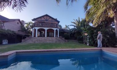 Importante Casa en  El Triángulo de Don Torcuato en alquiler con o sin muebles