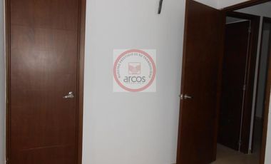 apartamento en venta en altos del moral. Cod V10621