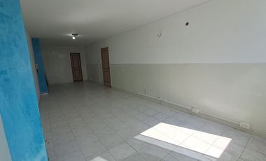 oficina en arriendo en el centro. Cod A117618