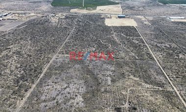 ¡GRAN OPORTUNIDAD DE INVERSIÓN! ☀️

SE vende terreno amplio de 5 hectáreas (250 m de frente x 200 de fondo), ubicado a solo 200 metros de la Av pana