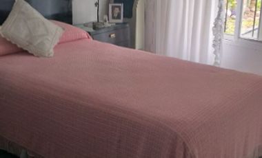 Casa Fondo en venta en Villa Tesei