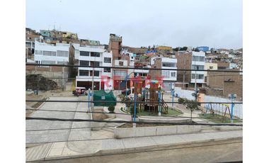 Vendo Casa De Dos Pisos Independientes En Pucusana