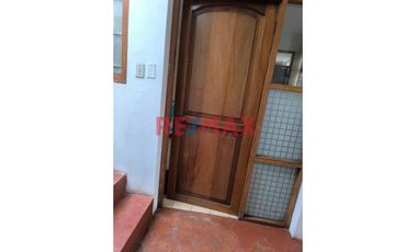 Vendo Casa De Dos Pisos Independientes En Pucusana