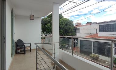 casa en venta en lomitas del trapiche. Cod V30915