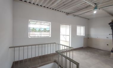 casa en venta en lomitas del trapiche. Cod V30915