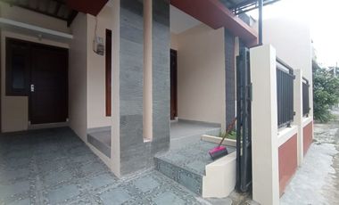 DIJUAL RUMAH MURAH SIAP HUNI DEKAT RINGROAD UTARA SLEMAN YOGYAKARTA