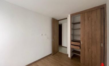 apartamento en arriendo/venta en parque principal. Cod A6468