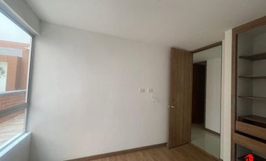 apartamento en arriendo/venta en parque principal. Cod A6468