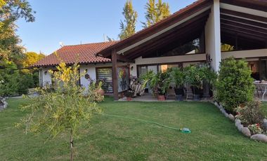 Casa en arriendo Camino Las Termas Machalí