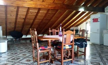 CHALET EN EL CORAZON DE VILLA SARMIENTO EN VENTA