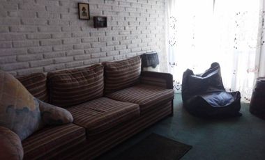 CHALET EN EL CORAZON DE VILLA SARMIENTO EN VENTA