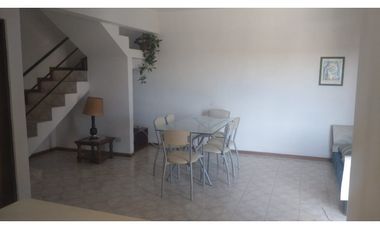 SE VENDE DOS DUPLEX AMBOS DE DOS DORMITORIOS  EN CARLOS PAZ