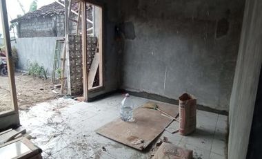 RUMAH MURAH SHM TERBAIK DI JOGJA TANAH PALING LUAS DI KAWASAN RAMAI