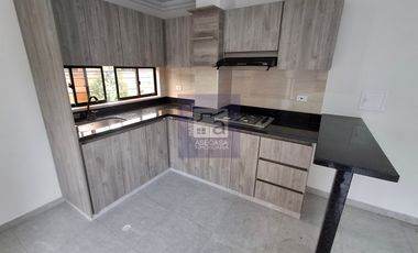 COD. 6085 - SE ARRIENDA APARTAMENTO - BARRIO: SANTA CRUZ