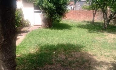 Casa en venta en Ezpeleta Este