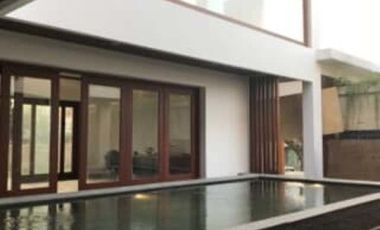 TownHouse Mewah dekat Taman Menteng Bintaro Mulai dari 2 M-an
