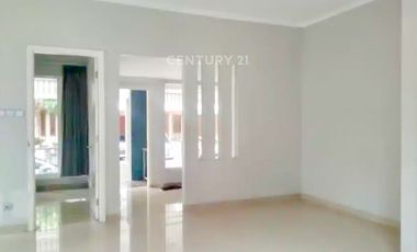 Disewa Rumah Hook Kebayoran Bintaro Jaya Sektor 7 #280371
