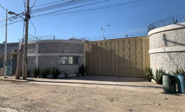 Renta de Terreno  con bodega de 400m Zona Finsa-Autopista-Sanctorum