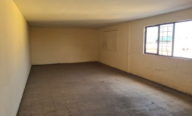 SE VENDE EDIFICIO DE TRES PISOS EN EL CENTRO DE GUADALAJARA, JALISCO.