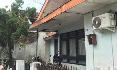 Rumah siap huni di perkampungan tengah kota dekat Kraton Jogja
