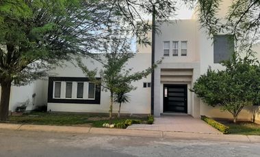 CASA   VENTA  EN  HACIENDA EL ROSARIO  TORREON COAH.