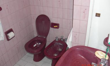 Casa 3 amb en lote propio con fondo y habitación de servicio