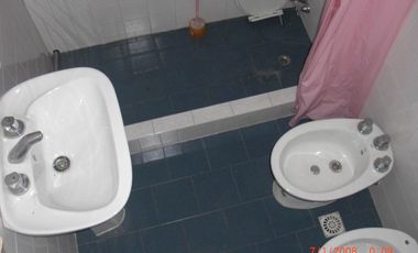 Casa 3 amb en lote propio con fondo y habitación de servicio