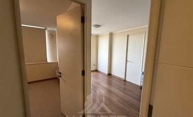 Departamento en Venta en COD36468 Centro de Temuco con estacionamiento y bodega
